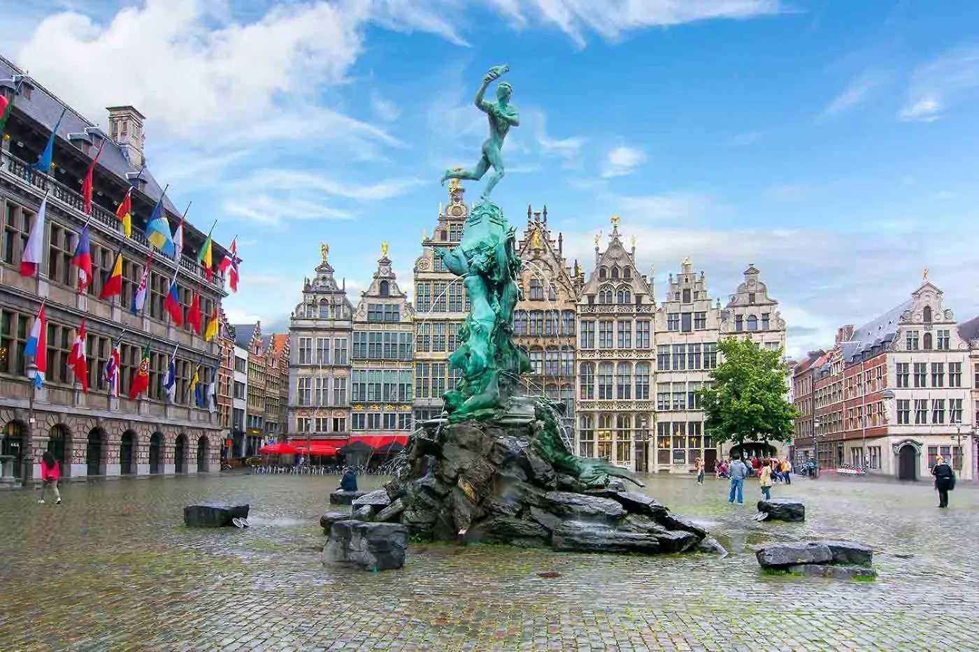 Holiday home Unique Parking Access, Xl Home W Parking Option Antwerp
