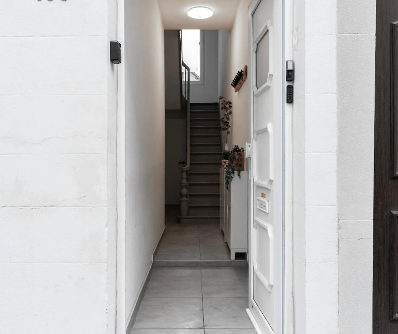 Unique Parking Access, Xl Home W Parking Option Antwerp