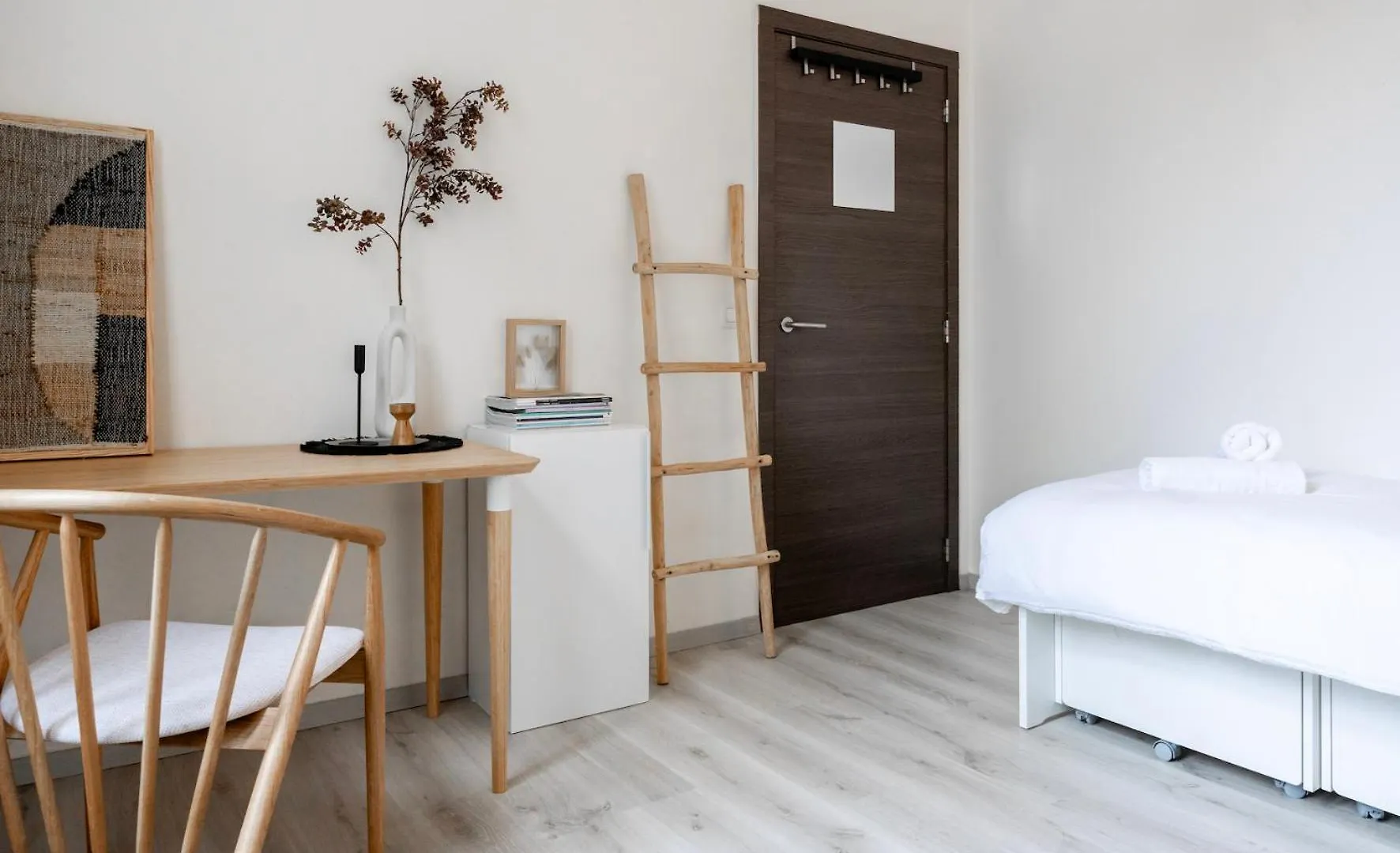 Unique Parking Access, Xl Home W Parking Option Antwerp Belgium
