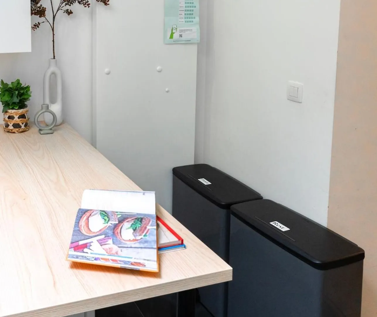 Holiday home Unique Parking Access, Xl Home W Parking Option Antwerp