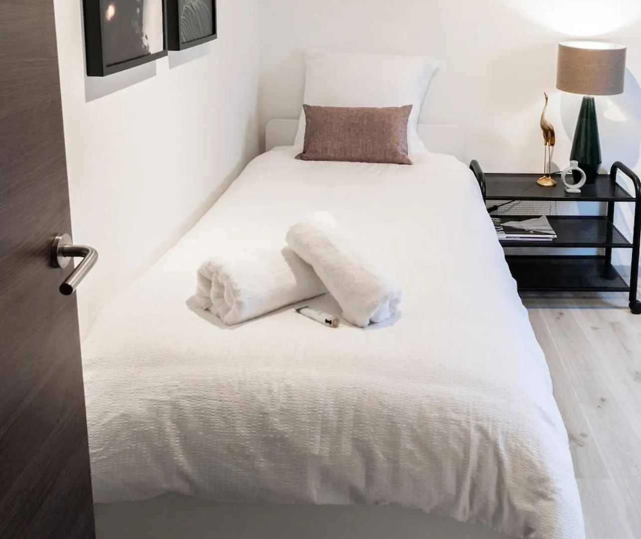 Holiday home Unique Parking Access, Xl Home W Parking Option Antwerp
