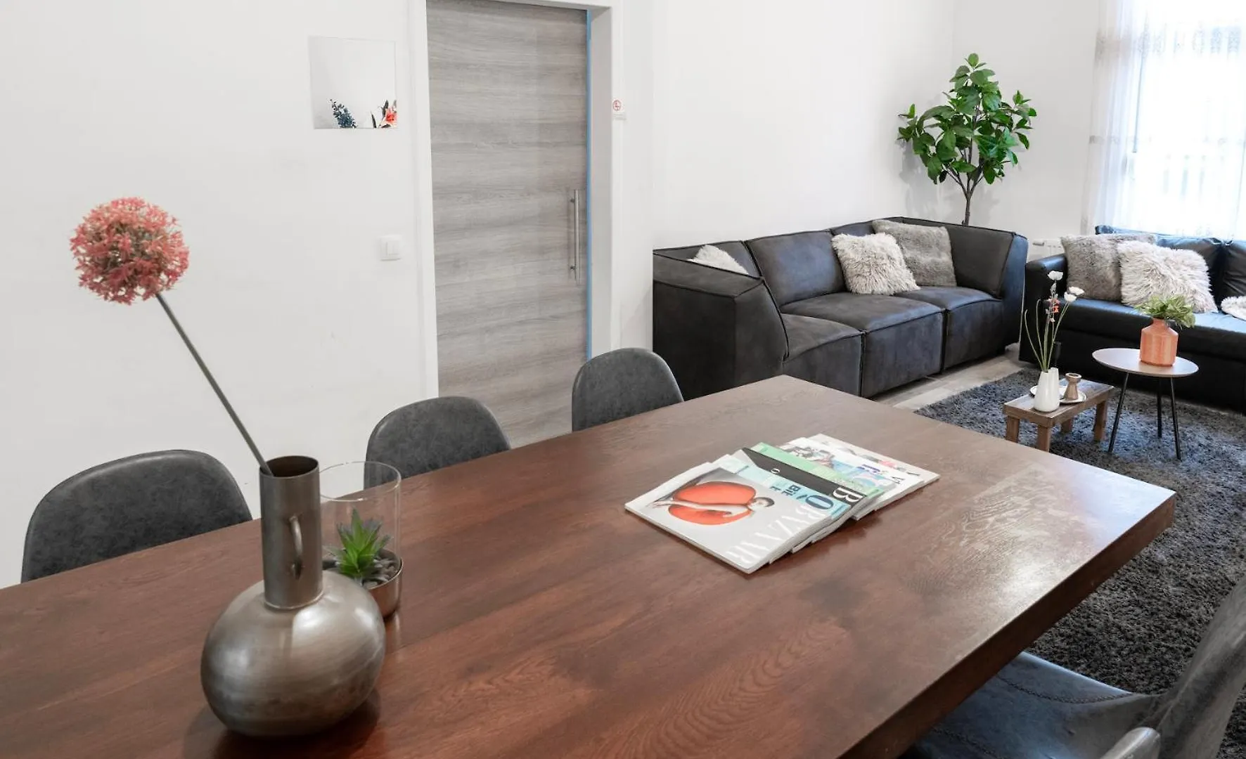 Unique Parking Access, Xl Home W Parking Option Antwerp
