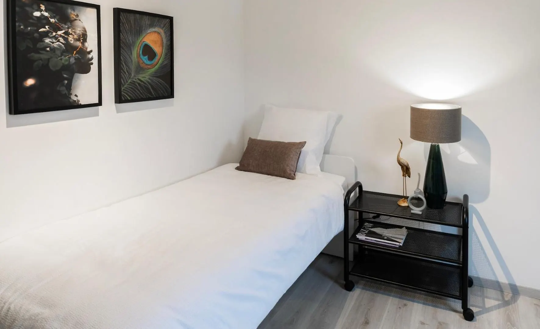Unique Parking Access, Xl Home W Parking Option Antwerp Belgium