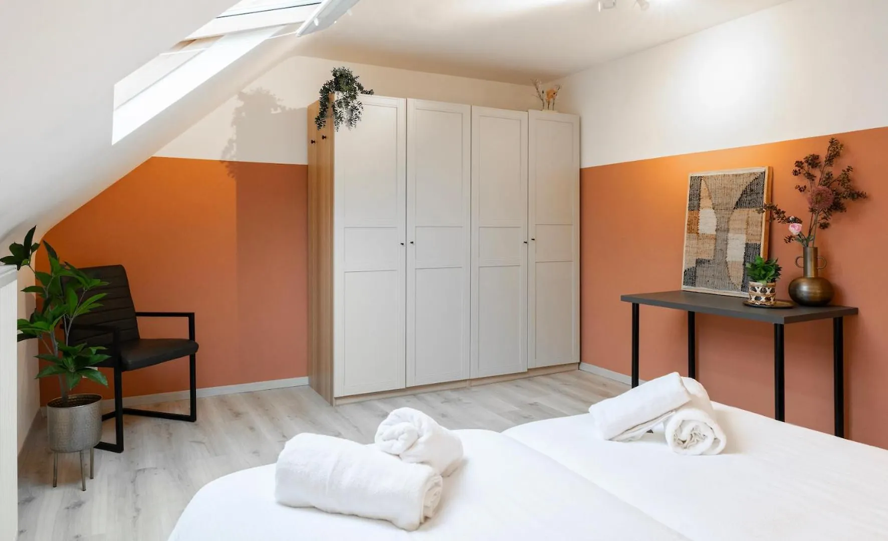 Holiday home Unique Parking Access, Xl Home W Parking Option Antwerp Belgium