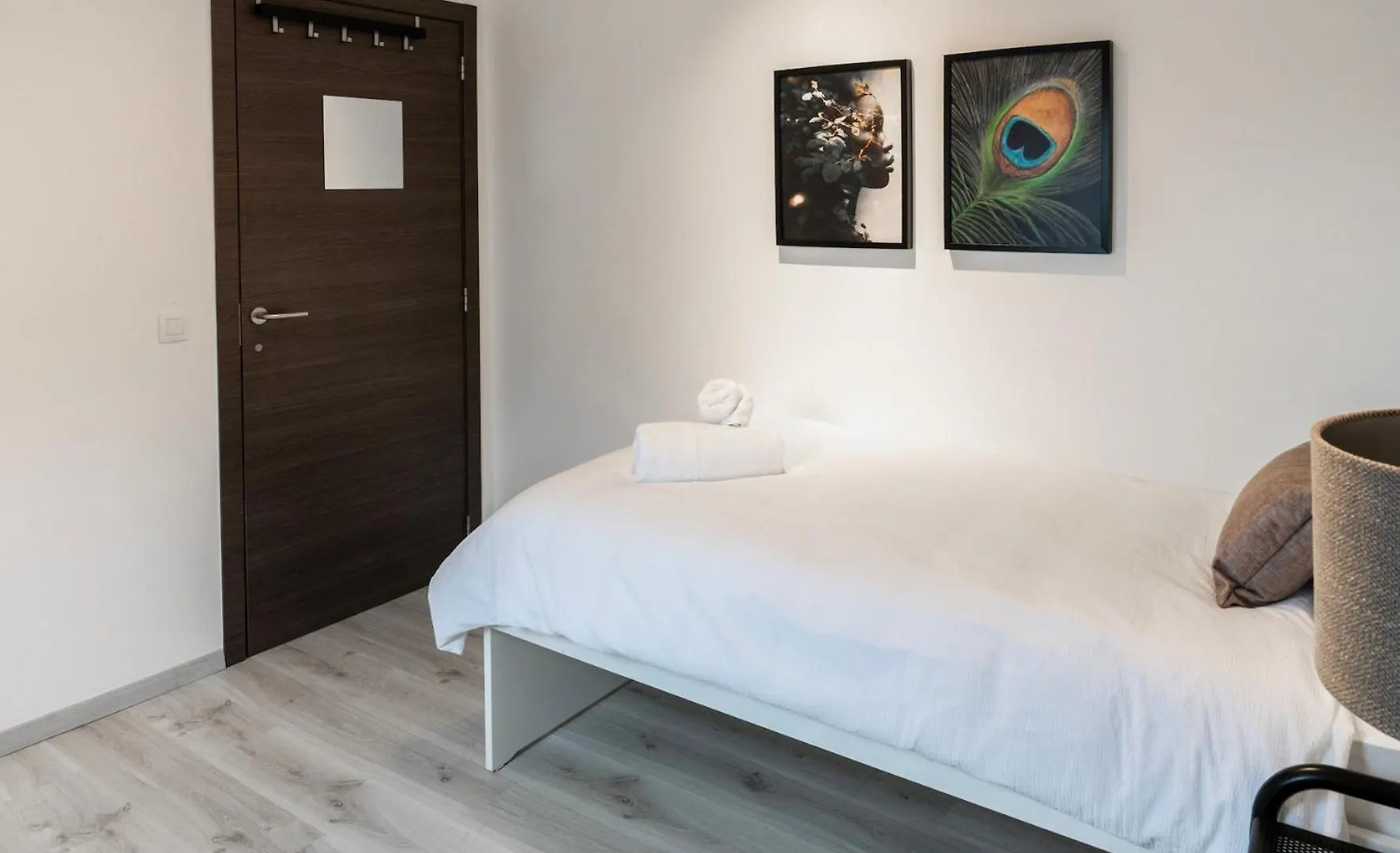 Unique Parking Access, Xl Home W Parking Option Antwerp