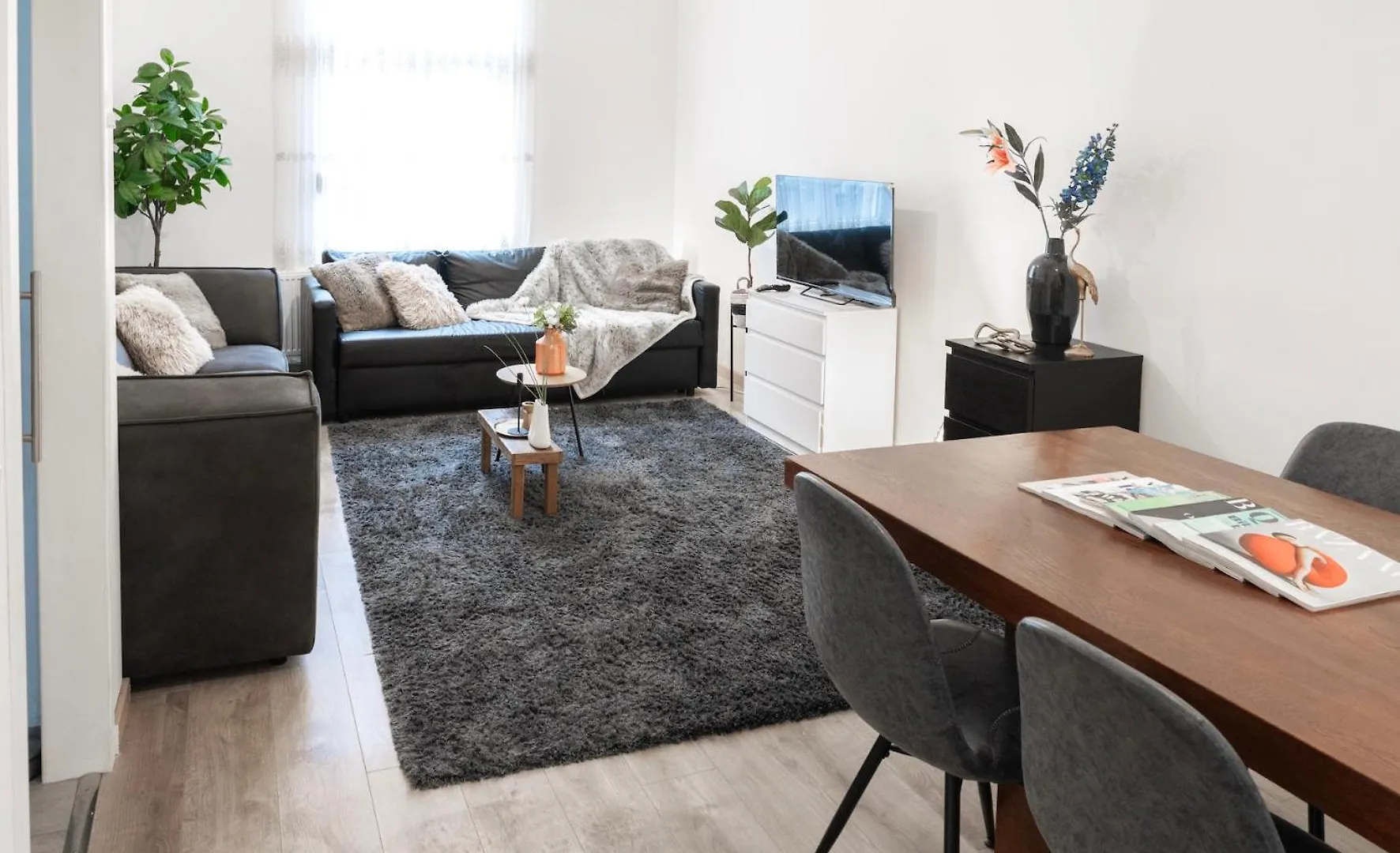 Unique Parking Access, Xl Home W Parking Option أنتويرب بيت للعطل
